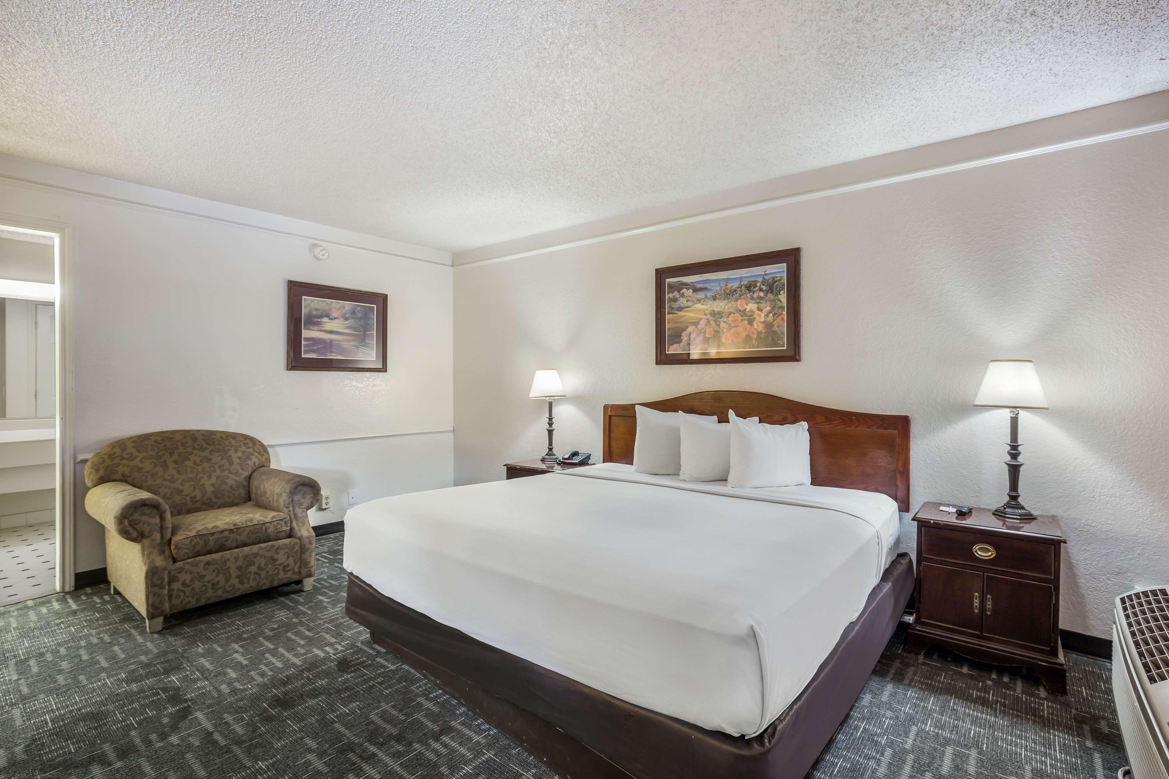 Americas Best Value Inn デンバー エクステリア 写真